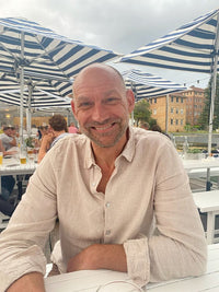 Daniel F
